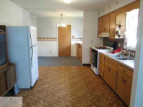 1255 E Webb Rd, Dewitt, MI 48820 photo 4
