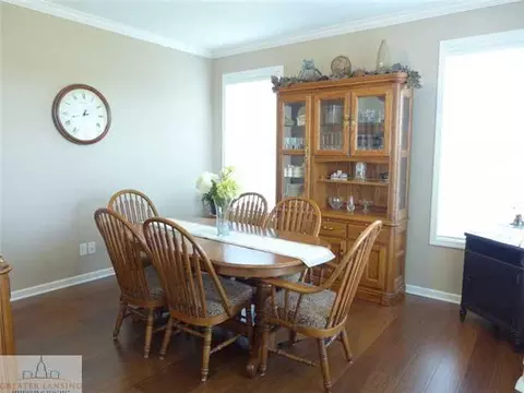 4255 Lavender Ln, Dewitt, MI 48820 photo 2