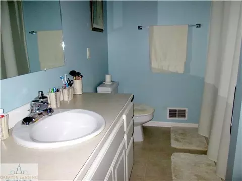 5281 E Clark Rd, Bath, MI 48808 photo 8