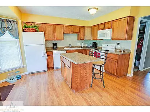 1112 Haslett Rd, Haslett, MI 48840 photo 4