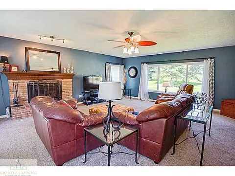 1112 Haslett Rd, Haslett, MI 48840 photo 7