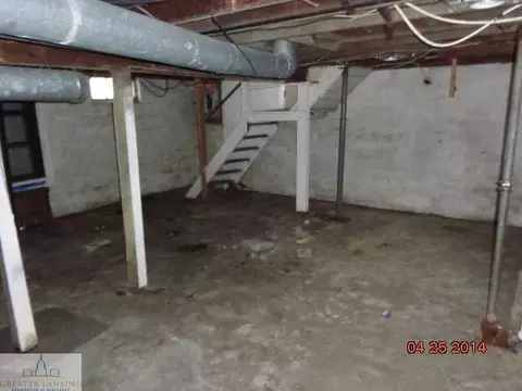 1028 E Hazel St, Lansing, MI 48912 photo 15