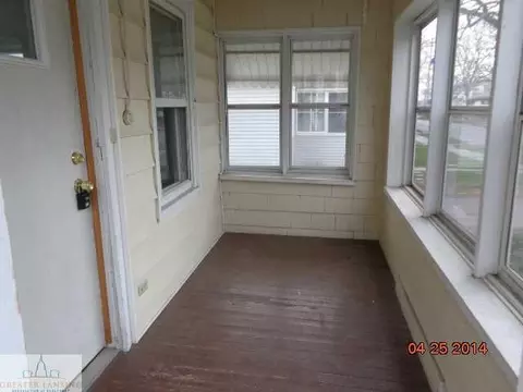 1028 E Hazel St, Lansing, MI 48912 photo 5