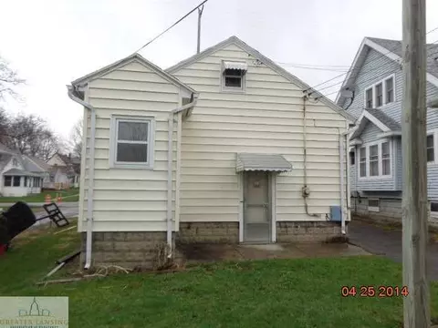 1028 E Hazel St, Lansing, MI 48912 photo 2