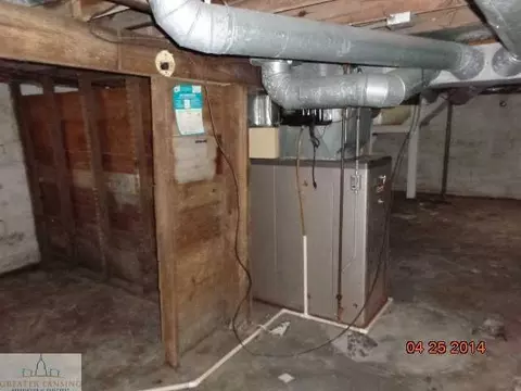 1028 E Hazel St, Lansing, MI 48912 photo 14