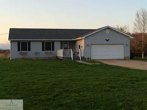 6570 Lowe St, Saint Johns, MI 48879 photo 1
