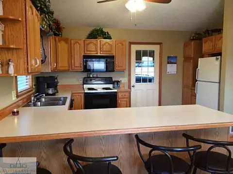 6570 Lowe St, Saint Johns, MI 48879 photo 8