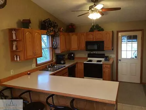 6570 Lowe St, Saint Johns, MI 48879 photo 7