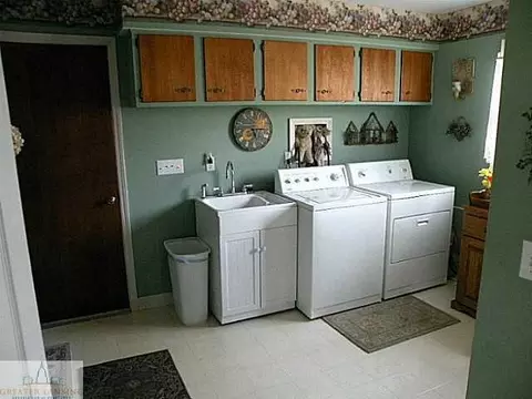 249 Vicksburg Dr, Lansing, MI 48917 photo 12