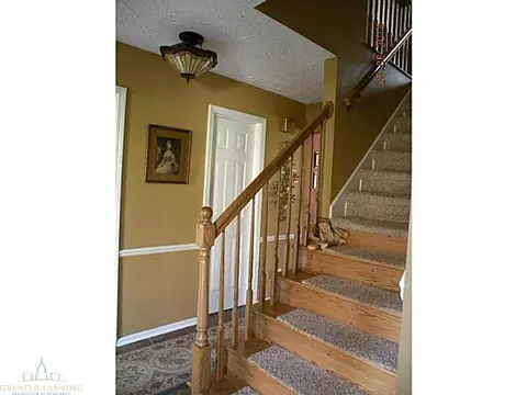 249 Vicksburg Dr, Lansing, MI 48917 photo 5