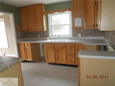 506 E River St, Grand Ledge, MI 48837 photo 2