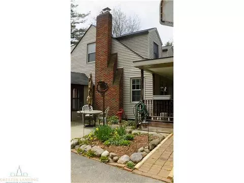 8788 E State Rd, Haslett, MI 48840 photo 2