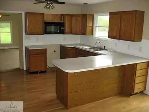 14841 S State, Perry, MI 48872 photo 2