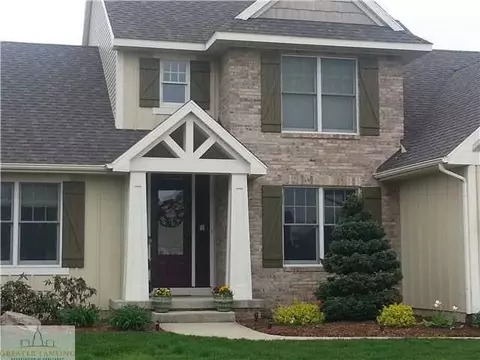 3029 Traci Ln, Dewitt, MI 48820 photo 2
