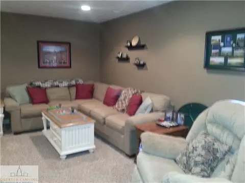 3029 Traci Ln, Dewitt, MI 48820 photo 18