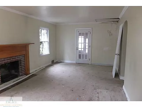 1127 Pershing Dr, Lansing, MI 48910 photo 3