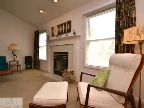5310 Thames, Haslett, MI 48840 photo 4
