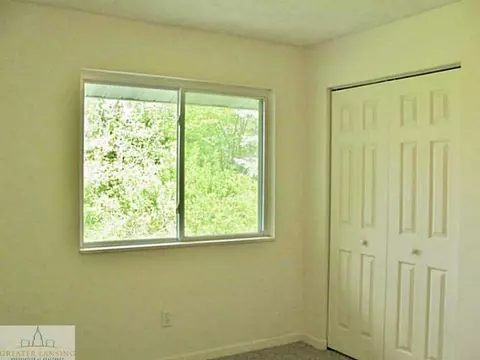 8549 S S Grv, Dewitt, MI 48820 photo 7
