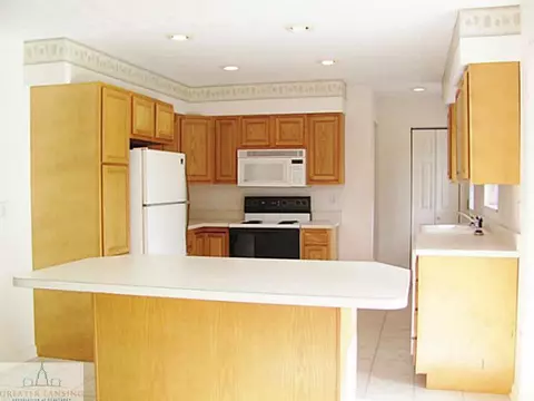 8549 S S Grv, Dewitt, MI 48820 photo 4
