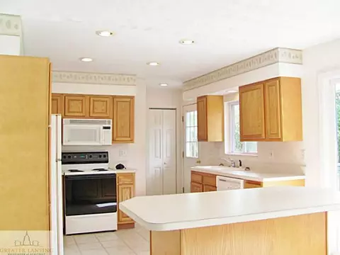 8549 S S Grv, Dewitt, MI 48820 photo 3