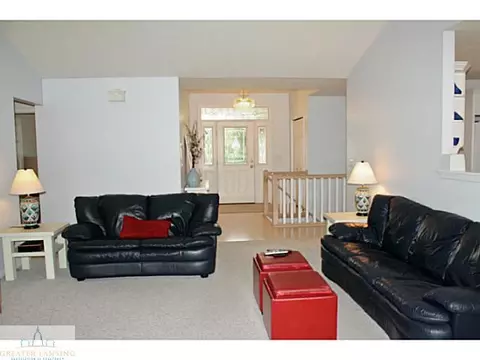 2240 Beechnut Trl, Holt, MI 48842 photo 9