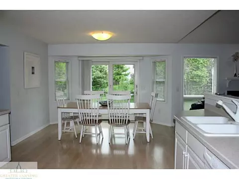 2240 Beechnut Trl, Holt, MI 48842 photo 6