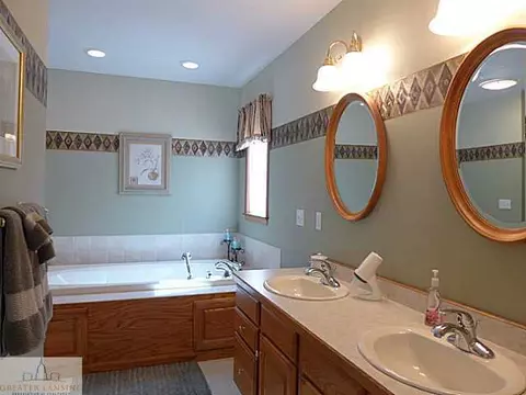3340 Hidden Ridge Dr, Dewitt, MI 48820 photo 16