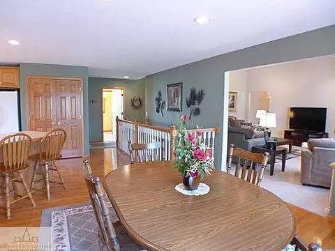 3340 Hidden Ridge Dr, Dewitt, MI 48820 photo 4