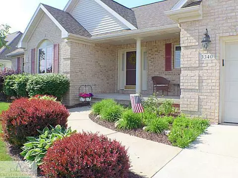 3340 Hidden Ridge Dr, Dewitt, MI 48820 photo 2