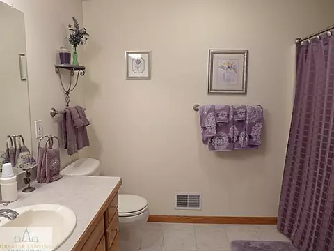 3340 Hidden Ridge Dr, Dewitt, MI 48820 photo 19