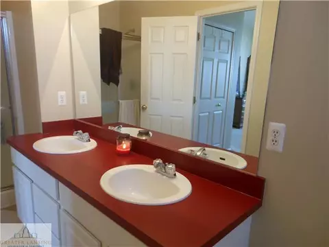 6889 Castleton Dr, Grand Ledge, MI 48837 photo 9