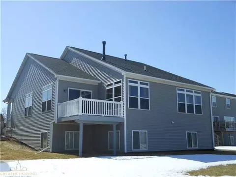 6889 Castleton Dr, Grand Ledge, MI 48837 photo 2