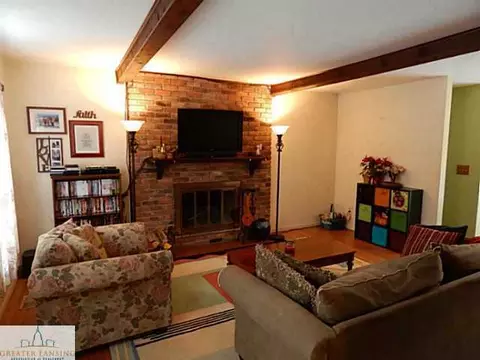 2126 Mark Ave, Lansing, MI 48912 photo 4