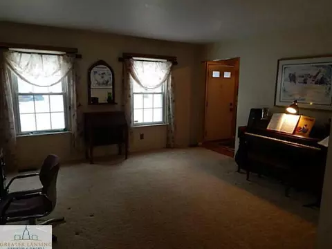 2126 Mark Ave, Lansing, MI 48912 photo 13