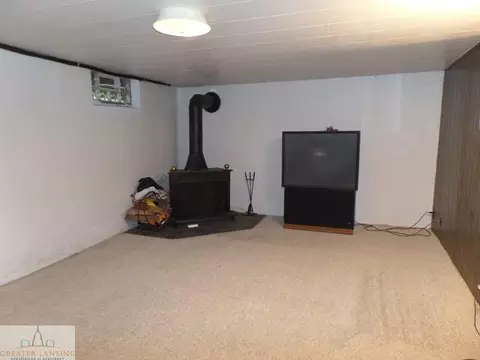 2425 Dillingham, Lansing, MI 48906 photo 20