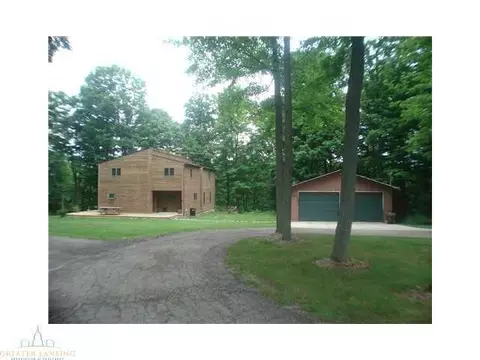 13808 W Mccrumb Rd, Eagle, MI 48822 photo 1