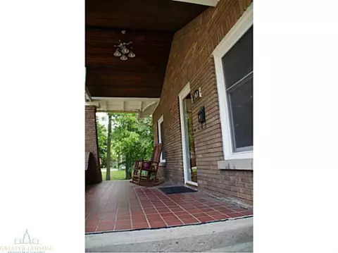 208 E Middle St, Williamston, MI 48895 photo 3