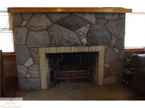 208 E Middle St, Williamston, MI 48895 photo 6