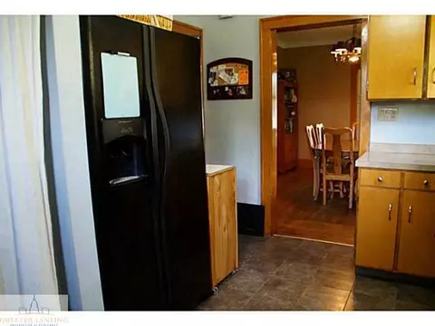 208 E Middle St, Williamston, MI 48895 photo 12