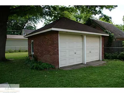 208 E Middle St, Williamston, MI 48895 photo 22