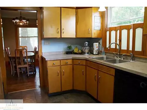 208 E Middle St, Williamston, MI 48895 photo 10