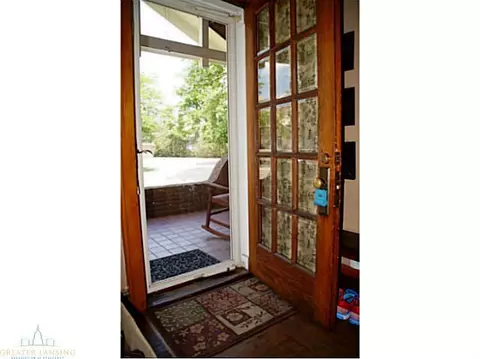 208 E Middle St, Williamston, MI 48895 photo 4