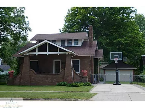 208 E Middle St, Williamston, MI 48895 photo 2