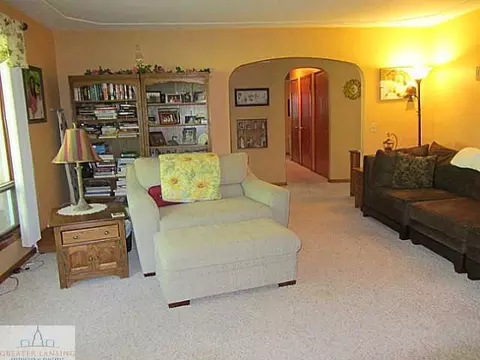 11144 S Dewitt, Dewitt, MI 48820 photo 6