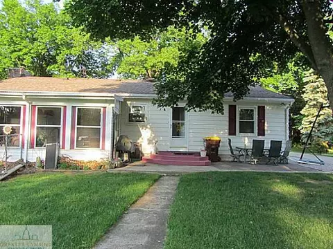 11144 S Dewitt, Dewitt, MI 48820 photo 2