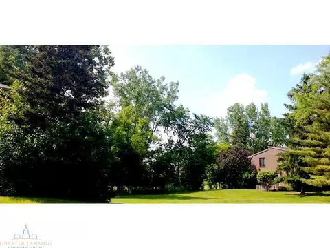 1747 Maple Rdg #1, Haslett, MI 48840 photo 2