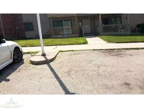 1747 Maple Rdg #1, Haslett, MI 48840 photo 12