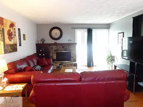 206 Roundtop Rd, Lansing, MI 48917 photo 7