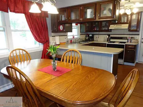 206 Roundtop Rd, Lansing, MI 48917 photo 9