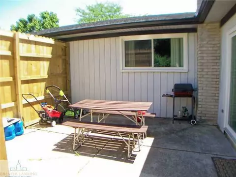 3714 Springbrook Ln, Lansing, MI 48917 photo 23
